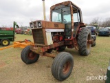 International 1586 tractor