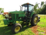 John Deere 7800 tractor