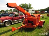 Portable wood chipper
