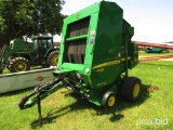 John Deere 468 round baler