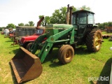 John Deere 4640 tractor w/ JD 725 loader