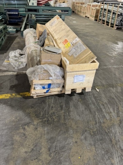 Pallet with Aluminum Unistrut