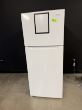 Frigidaire Refrigerator Freezer M: FFHT1822UW
