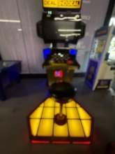 Deal or No Deal, Console Powers Up but Didn't See Screen Light Up, No Key, by Innovative Concepts...