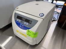 Fisher Scientific, Fisher Accuspin Micro 17, S/N 42922344