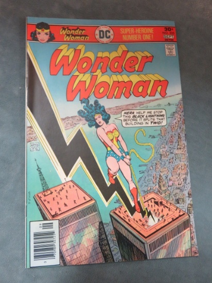 Wonder Woman #225/1976/High-Grade