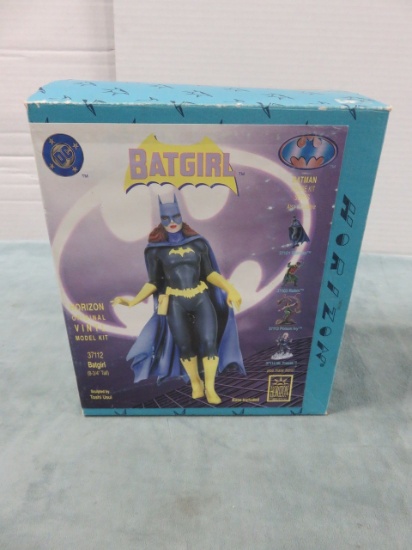 Batgirl Horizon Vinyl Model Kit