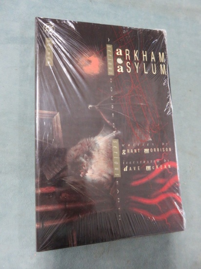 Arkham Asylum HC/Grant Morrison