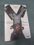 Y the Last Man Deluxe Edition HC Vol. 1