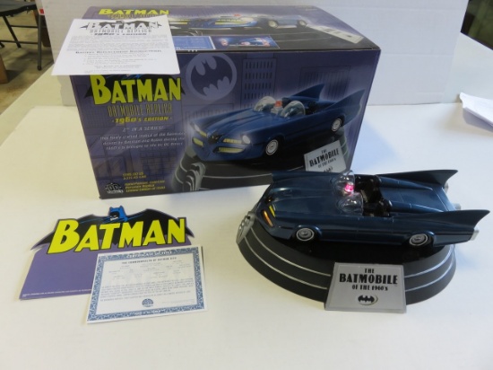 Batmobile 1960s Edition Replica/DC Direct