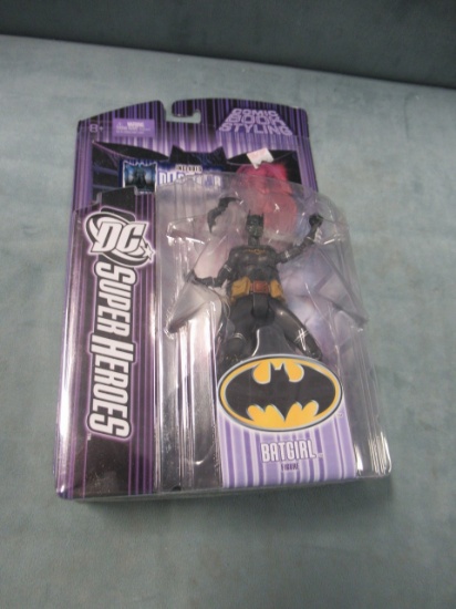 Batgirl Select Sculpt Action Figure