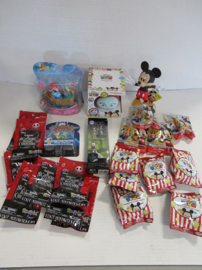 Disney Blind Pack & Figure Lot of (23)