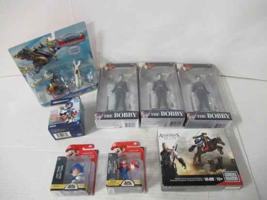 Video Game Figure Lot of (8)