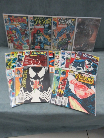 Large Lot of (20) Venom Comics
