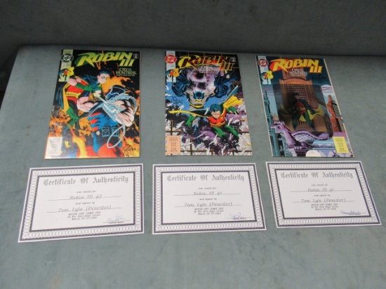 Robin III Signed Comic Book Lot of (3)