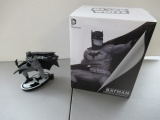 Batman Black and White Statue/Manapul