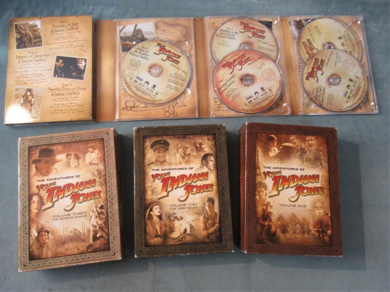 ② Indiana Jones _ DVD Box — DVD