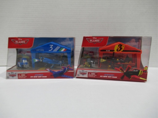 Planes Pit Row Gift Pack Lot of (2)
