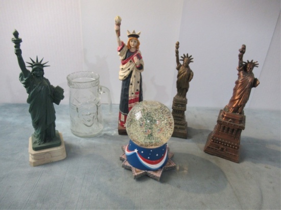 Statue of Liberty Collectibles Box Lot