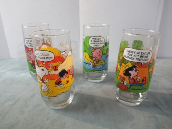 Camp Snoopy McDonalds Glassware Set