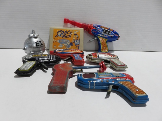 Toy Space Gun Lot of (6)
