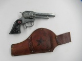 1950's Hubley Texan Jr Cap Gun & Holster Lot