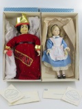 Elegante Alice In Wonderland + Queen Of Hearts Vintage Dolls