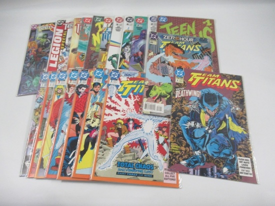 Team Titans/Teen Titans + Specials Group of (20)