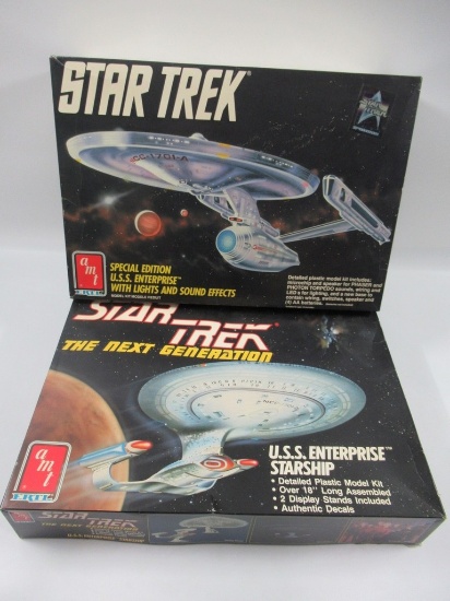 Star Trek U.S.S. Enterprise Model Kits Lot of (2)