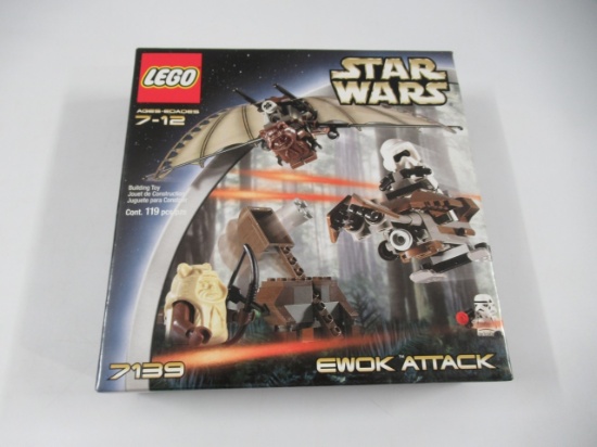 LEGO Star Wars Ewok Attack (7139)