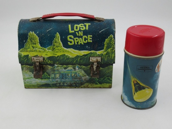 Lost in Space 1967 Vintage Lunchbox w/Thermos