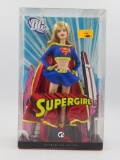 DC Supergirl Barbie Collector - Silver Label (2008) Mattel