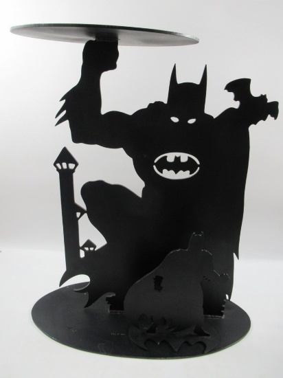 Batman Die-Cut Table/Stand + Figure/Ltd. Edition