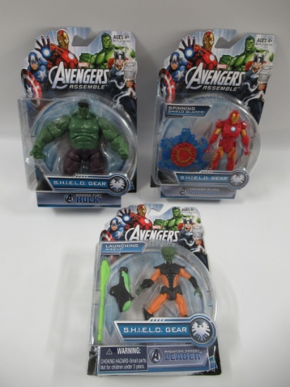 Avengers Assemble Shield Gear Hulk/Leader/Iron Man Figures