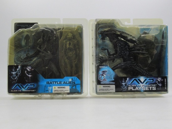 AVP Alien Vs. Predator Action Figure Lot w/Playset