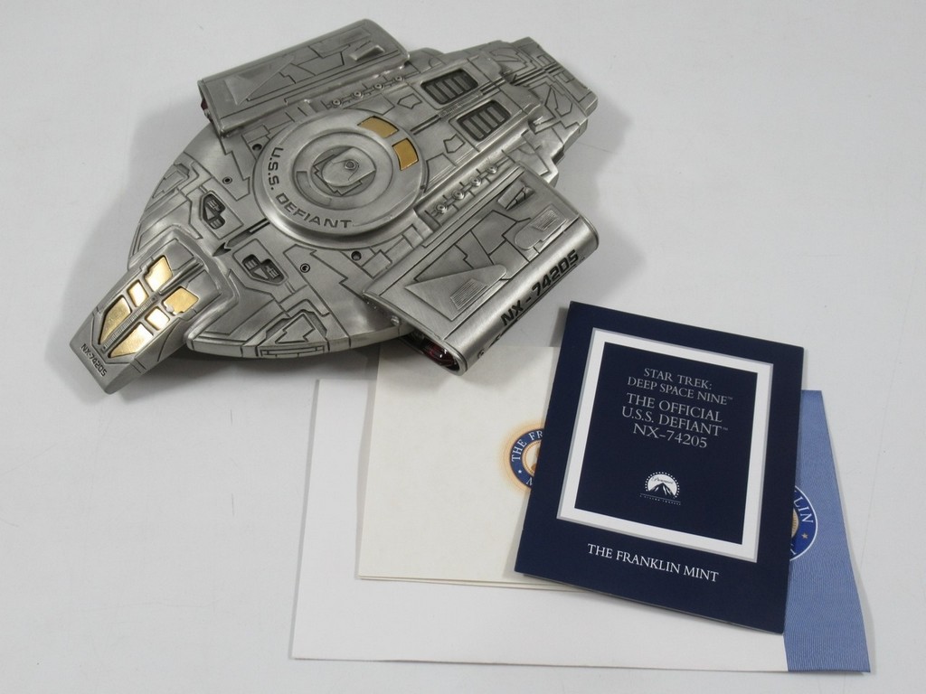 Franklin Mint Star Trek USS Defiant NX-74205 | Proxibid