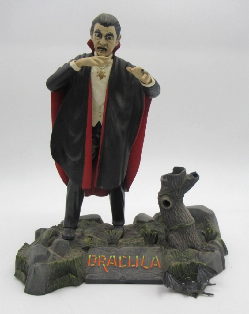 Vintage Aurora Dracula online Monster Model Built Up Halloween Figurine 1962