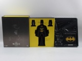 Batman (1989) Hot Toys 1/6 Scale Figure Michael Keaton DX09