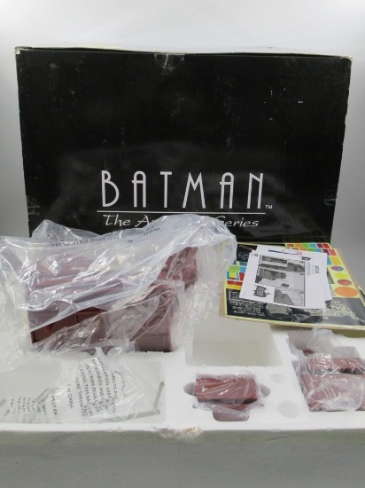 Batman Animated Series Batcave Vignette/Diorama DC Collectibles