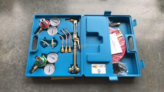 Unused Stark Professional Welding Cutting Kit