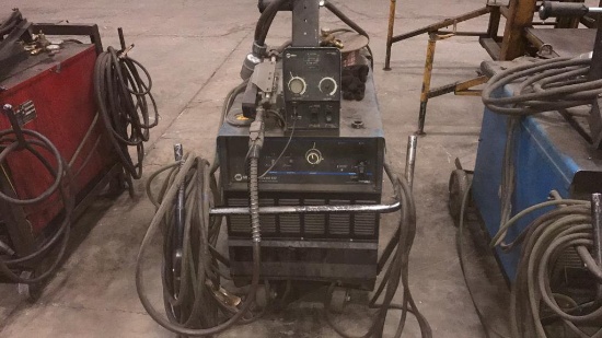 Miller deltaweld 452 welder,