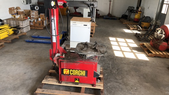 Corghi A9824 T I. Tire Changing Machine