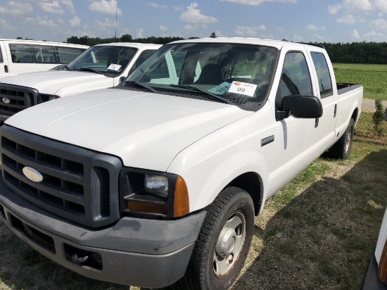 2006 Ford F-350 XL Super Duty Crew Cab,