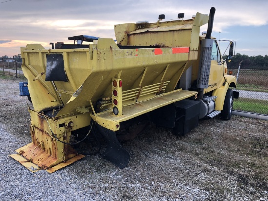 2000 Sterling L7500 Doall Scrap,