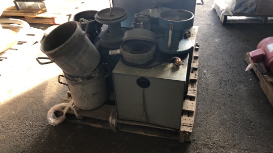 (3) Centrifuge with Accessories
