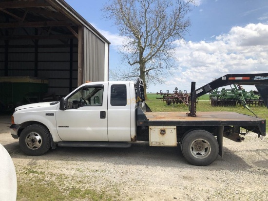 1999 Ford F350 Lariat Flatbed Truck,