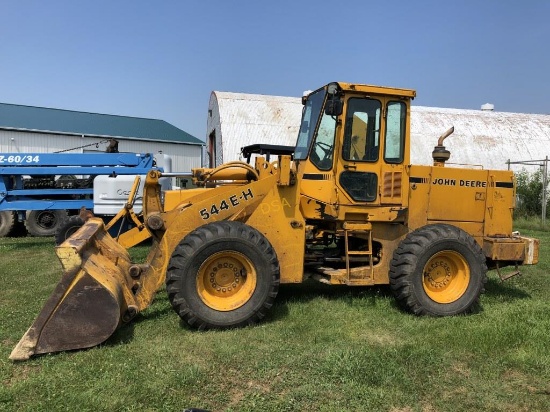 Deere 544E Rubber Tired Loader,