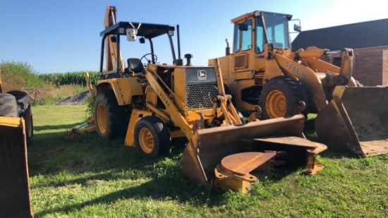 Deere 210C Loader Backhoe,