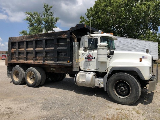 2003 Mack RD688S Dump Truck,