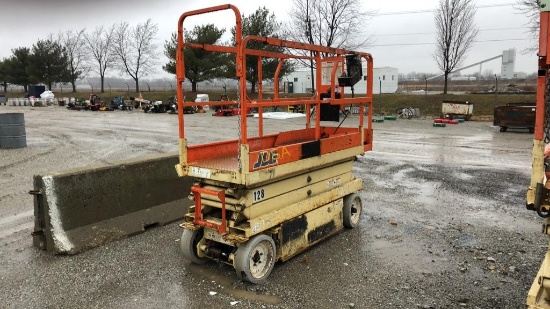 JLG 2032E2 Scissor Lift,